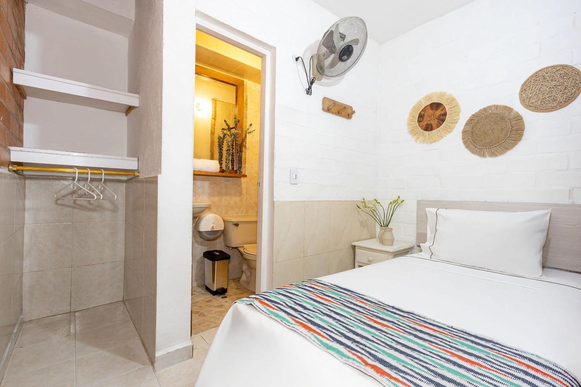 Gran Caribe Hotel Медельин Экстерьер фото