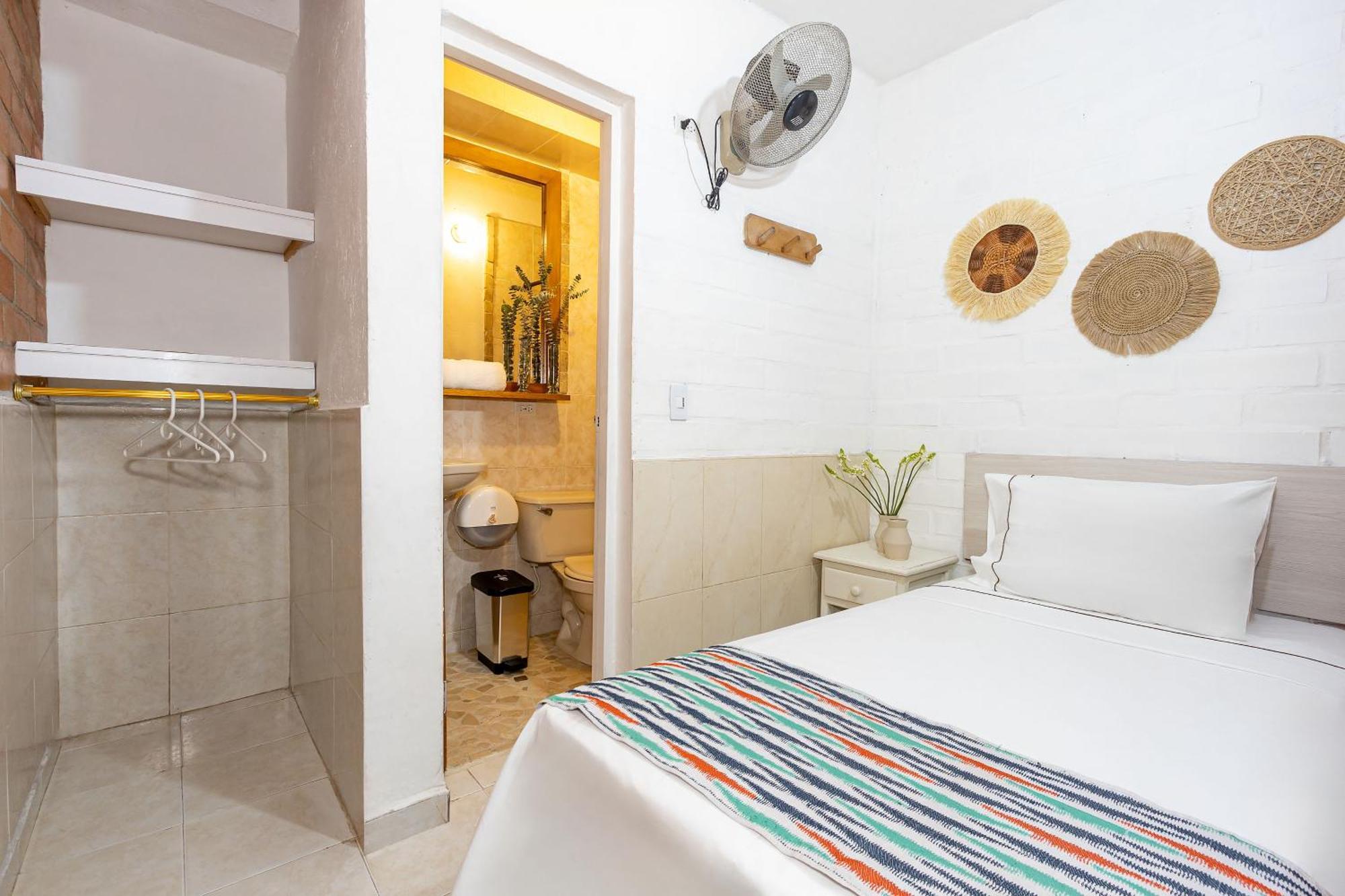 Gran Caribe Hotel Медельин Экстерьер фото